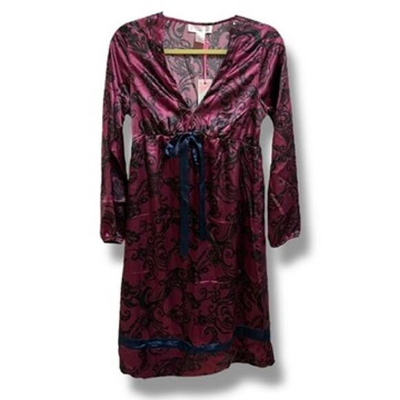 Everly Grey Sarah Maternity Dress‎ Magenta Swirl Size Small NWT Empire Waist - Picture 2 of 4
